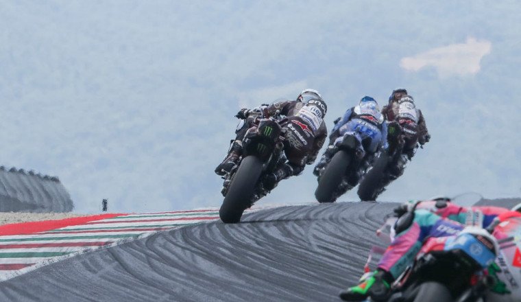 Video + Podcast: How Bagnaia's MotoGP revival has collapsed
