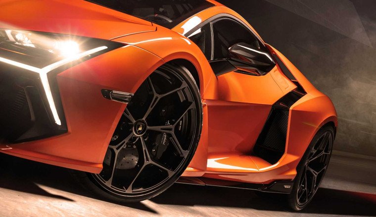 'Fenomeno:' Lamborghini Trademark Hints at New Special Edition Model