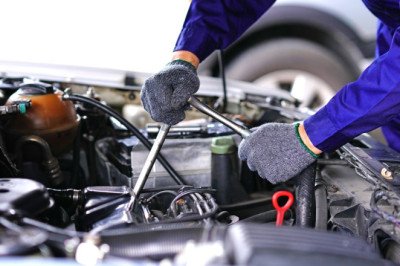 'I'm a car mechanic and this £500 20-year-old motor is top for reliability'