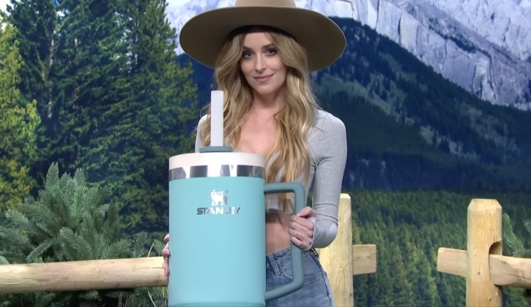 A Shocking Amount of People Say Car Cupholders Are ‘Difficult to Use’