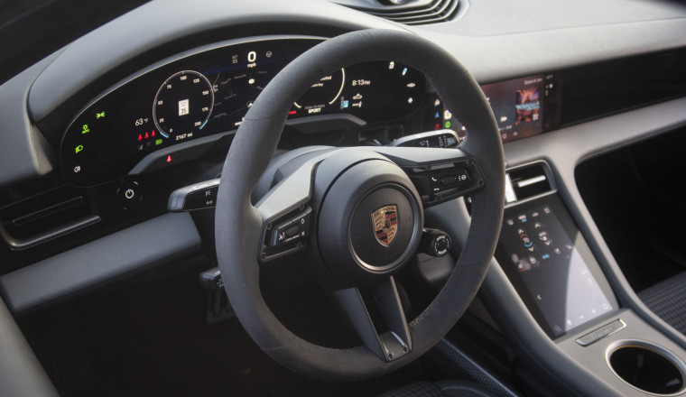 Why Porsche’s Digital Gauges Are Better Than Everyone Else’s