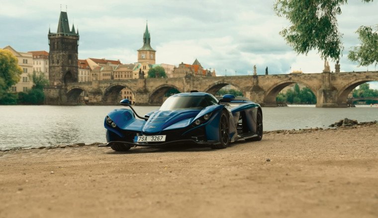 Behind the Wheel of the Praga Bohema