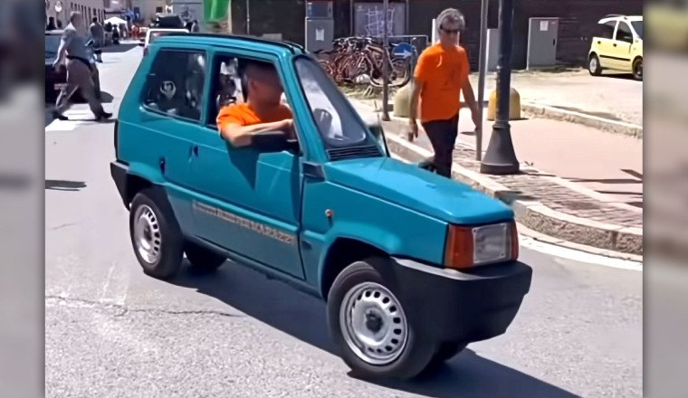 Impossibly Skinny Fiat Panda Build Leaves Us Uncomfortable, but Impressed