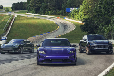 Porsche breaks new ground with Cayenne Turbo GT and Panamera Turbo S E-Hybrid lap records at Road Atlanta