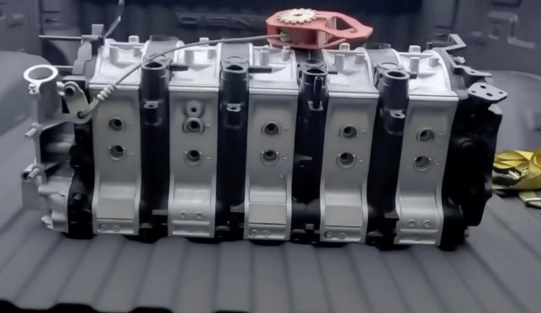 This Turbocharged Five-Rotor Sounds Like an F1 V-10