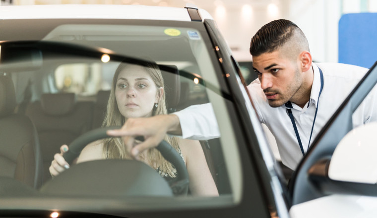 Women feel unwelcome and patronised at car showrooms