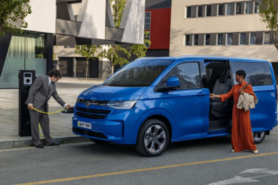 Volkswagen adds electric variants of Transporter Shuttle and Kombi