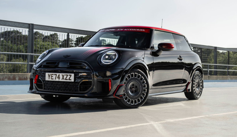 You Can Now Get Factory Rally-Style Wheels For Your Mini