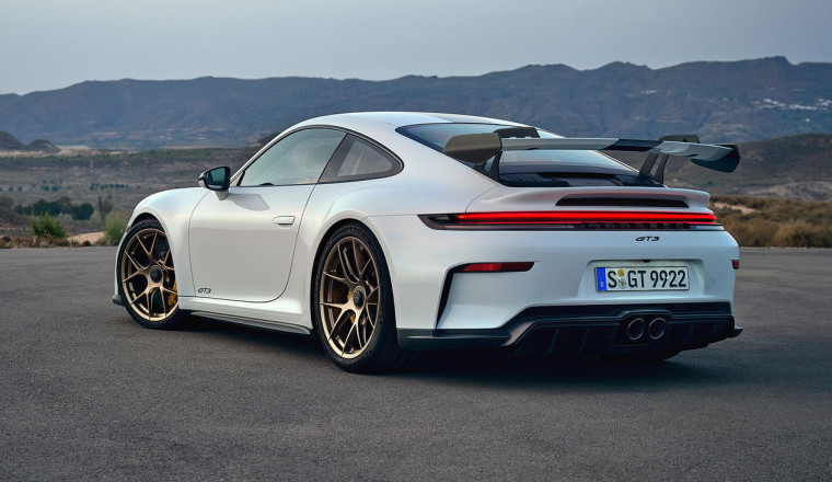A Guide To The Complicated Porsche 911 Range: Every Version And Generation