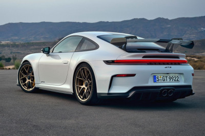 A Guide To The Complicated Porsche 911 Range: Every Version And Generation