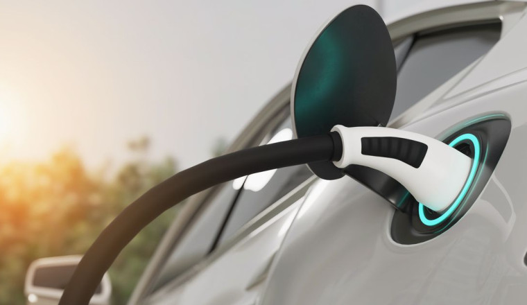 'I own an EV and there are 5 things everyone needs to know before buying one'