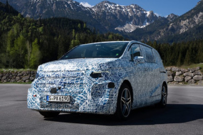 Mercedes-Benz VLE drives to Rome and passes long distance tests with flying colours