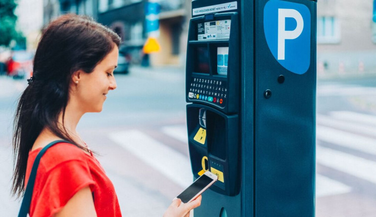 UK drivers told 'be cautious' as Brits at risk of major parking scam