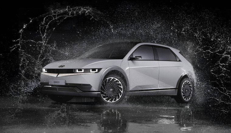 A fifth of British drivers are scared to wash an electric car