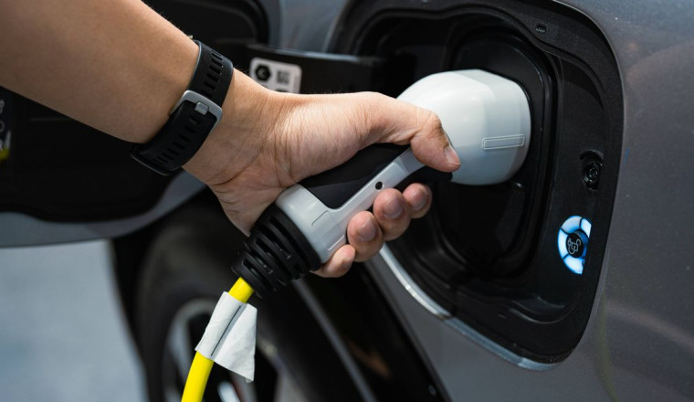 Motoring expert says this used car is 'one of the best' electric vehicles around