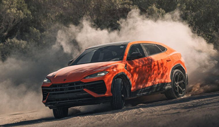 Next Lamborghini Urus to keep hybrid power as EV delayed