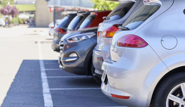 Parking in 1 spot is ‘worst’ thing you can do for your car’s paint job
