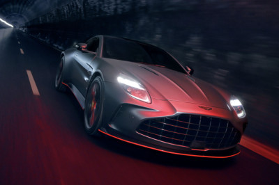 2026 Aston Martin Vantage S Has a Splitter That Hellcat Fans Will Love