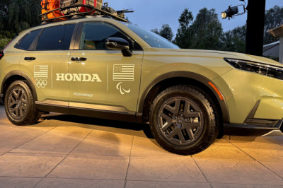 2026 Honda CR-V TrailSport hybrid adds rugged looks, mild off-road capability