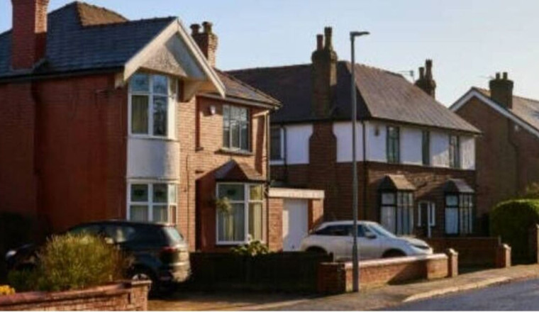 Drivers at risk of £100 fine if they make driveway parking mistake