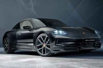 Porsche Taycan and Cayenne Black Editions debut at Goodwood