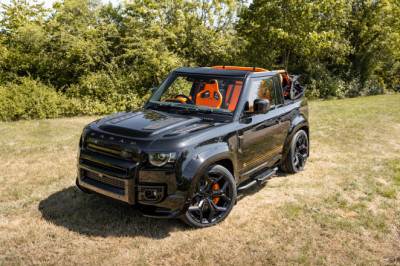 Urban Widetrack Heritage Series Soft-Top Land Rover Defender - ready for the beach and city streets