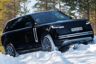 'Dirtiest Part of the Car': Why the Range Rover Electric Skips the Front Trunk