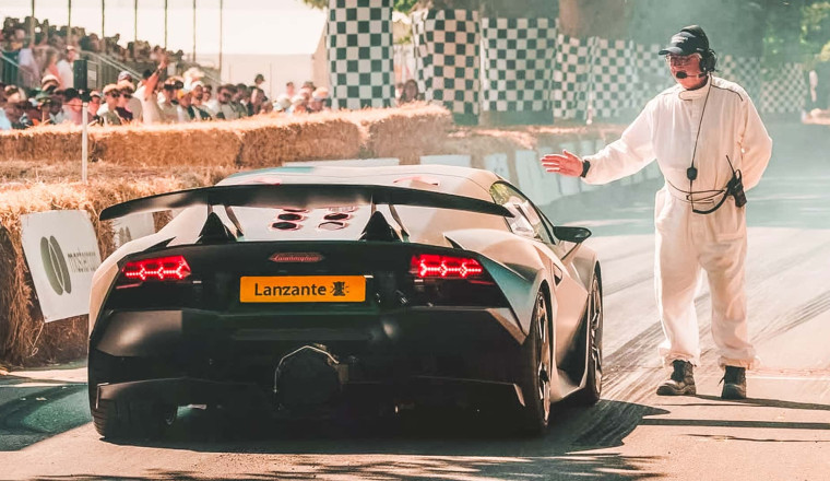 Mamma Mia! This Is the World's First Street-Legal Lamborghini Sesto Elemento