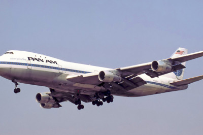 How Much Fuel Does A Boeing 747 Burn Per Hour, And How Much Can It Hold?