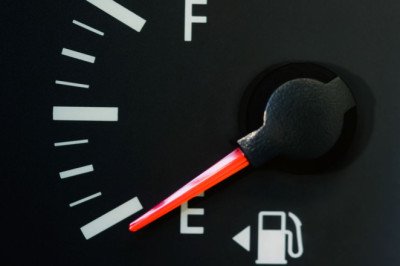 Petrol pro reveals how much fuel you really have left when warning light appears