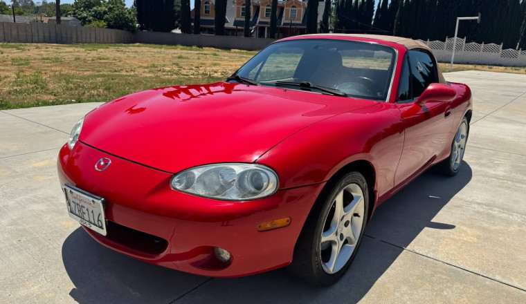 At $6,900, Is This 2001 Mazda MX-5 A Miata We Oughta Consider?