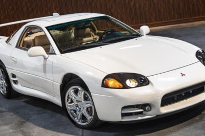 Buy This 1999 Mitsubishi 3000GT VR-4 And Live That '90s Twin-Turbo Dream
