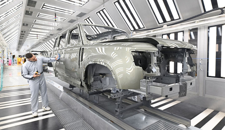 JLR confirms up to 500 job losses