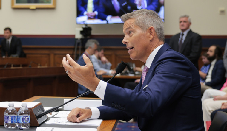 White House Needs $19 Billion More To Fix Air Traffic Control