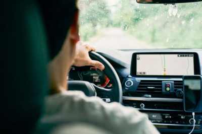 Brits issued warning on pressing common button in their car as it can 'slow your brain down'