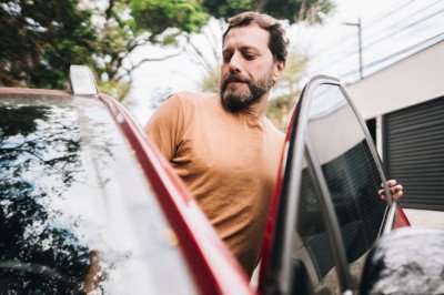 Drivers urged to use 'Dutch Reach' technique to avoid dangerous mistake