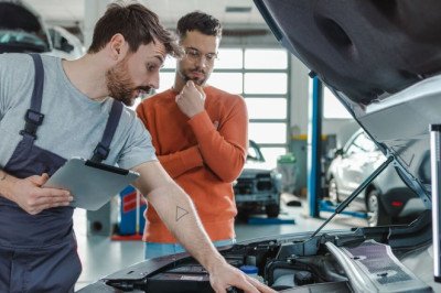 Labour given 'act fast' warning as UK battles EV crisis