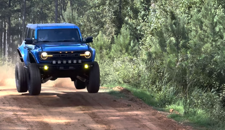 This 7.3L V8 Ford Bronco Raptor Swap Is So Clean, It’s Like a Factory Job