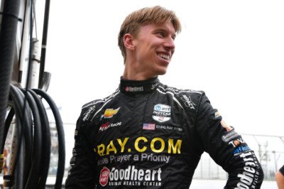 IndyCar driver Siegel sidelined with concussion