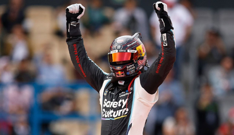 Van Gisbergen returns to Chicago, where his NASCAR career began: 'It changed my life'