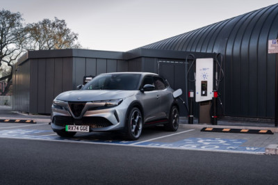 Alfa Romeo jumps on pre-EV Grant bandwagon by slashing price of Elletrica