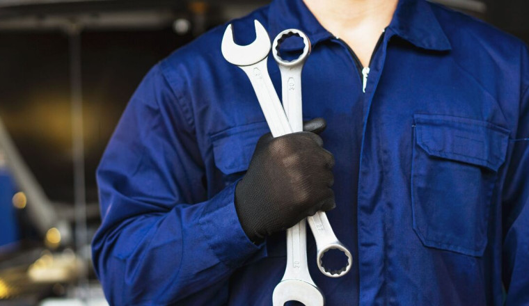 Car mechanic tells all used car owners to ‘replace’ one part now as motorists at risk