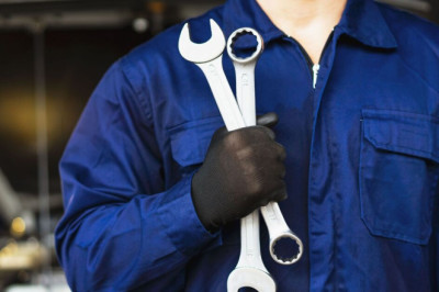 Car mechanic tells all used car owners to ‘replace’ one part now as motorists at risk