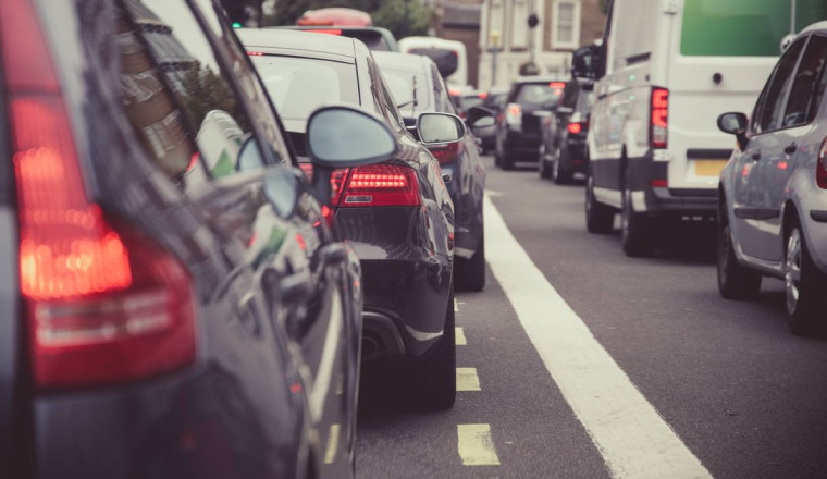 Drivers using Google Maps or Waze app risk £200 fine due to 'grey area'
