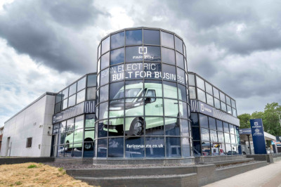 Farizon reveals flagship dealership at former Cazoo site in London