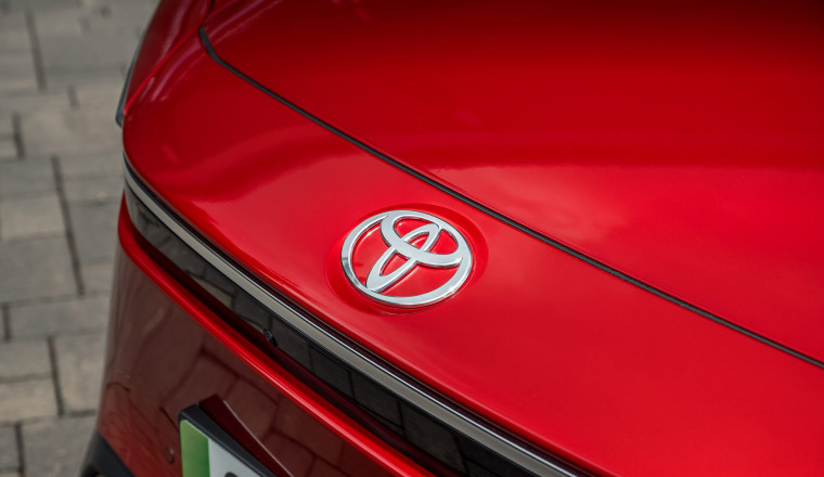 Shares in Toyota and Honda surge as Trump announces Japan tariff deal