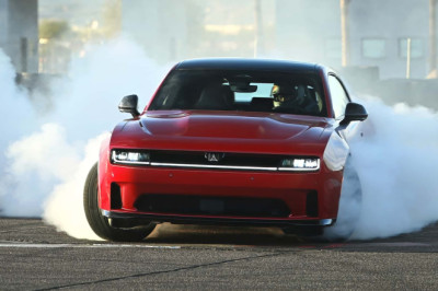The Dodge Charger Sixpack Sounds Better Than We Thought