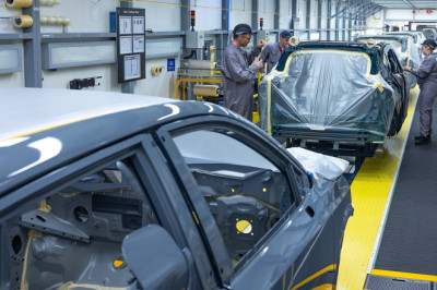 Vehicle production sinks to lowest level since 1953 as UK car factories suffer 'depressing' first half of year