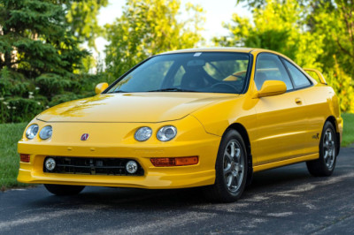 An Acura Integra Type R Just Sold for $204,000
