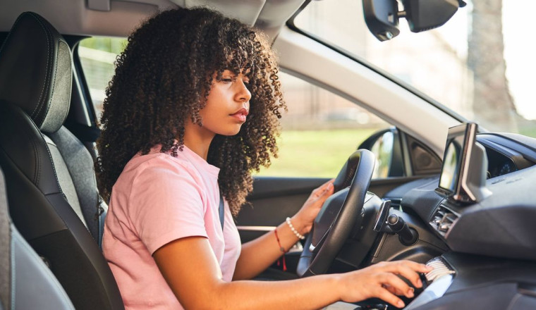 Drivers are only just realising what tiny light on dash cam is telling them